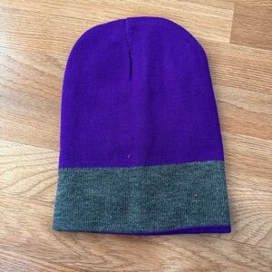 🔴 Purple & Gray Beanie